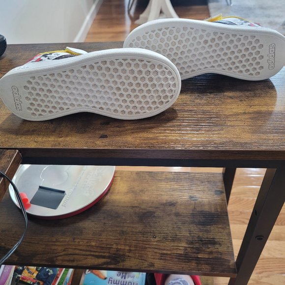 ADIDAS MINNIE MOUSE SNEAKERS SIZE 12 - Picture 9 of 12